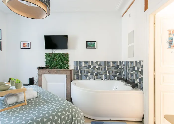 Apartment La Bulle De Canclaux, Balneo *