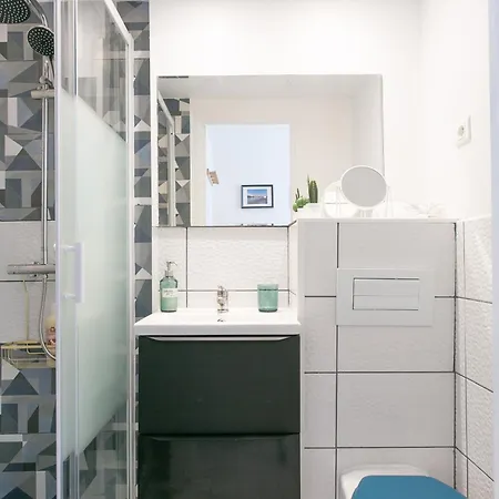 La Bulle De Canclaux, Balneo Apartman Nantes